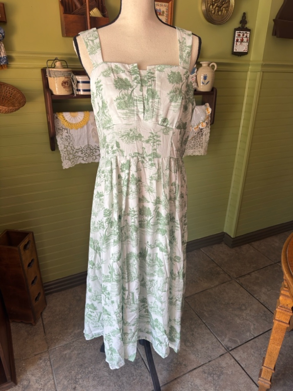 Light Green Toile Print Sleeveless Midi Dress